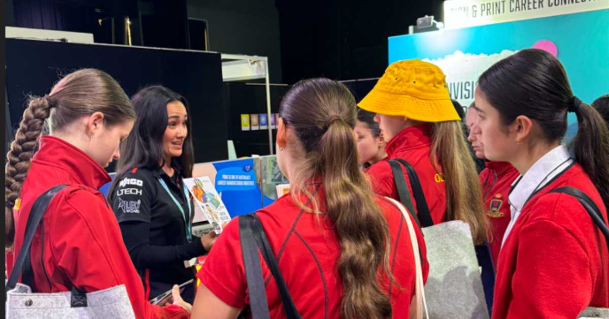 Visual-Connection-Student-Expo